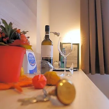 Ξενοδοχείο Vossbur 3*