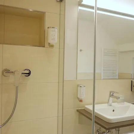 Vossbur Hotel 3*