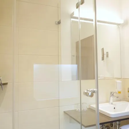 Hotel Vossbur 3*