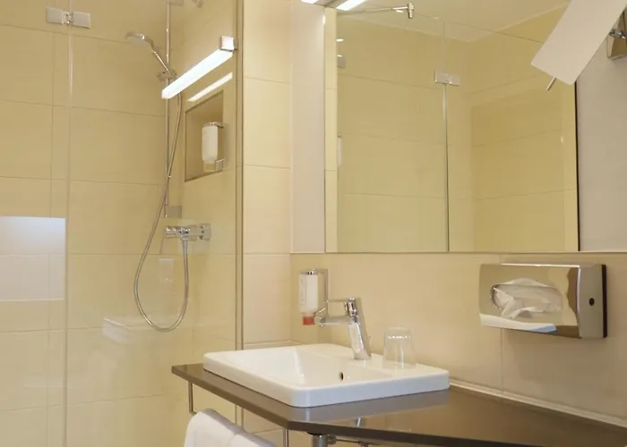 Hotel Vossbur Toppenstedt