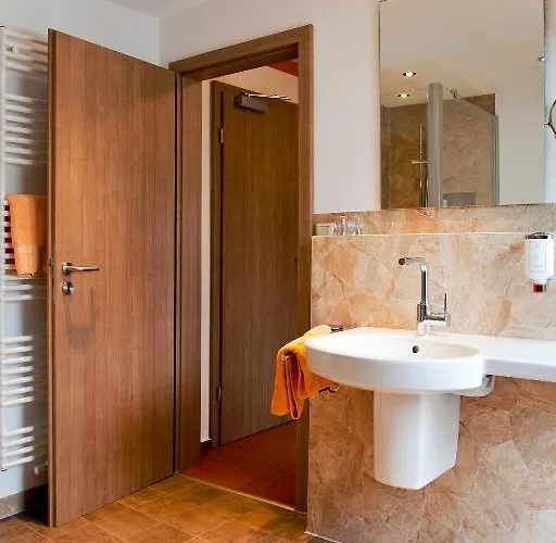 Hotel Gasthof Vossbur Toppenstedt